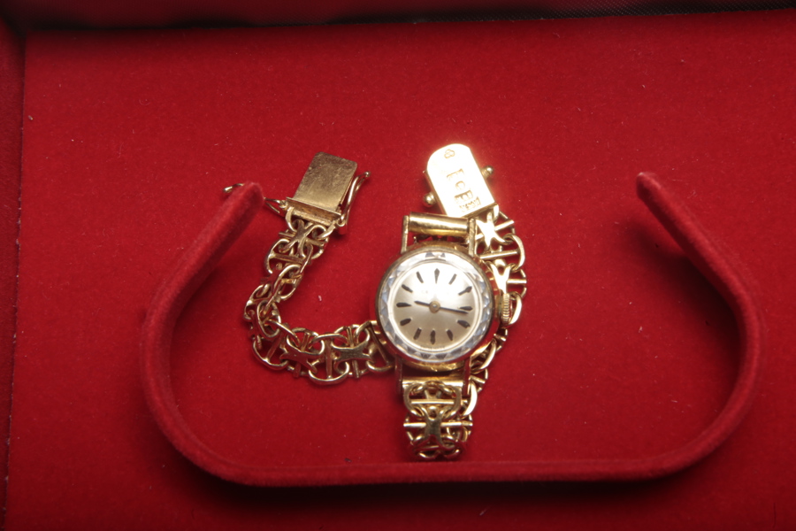 18K Guldklocka- "Certina" Med 18K Guldband