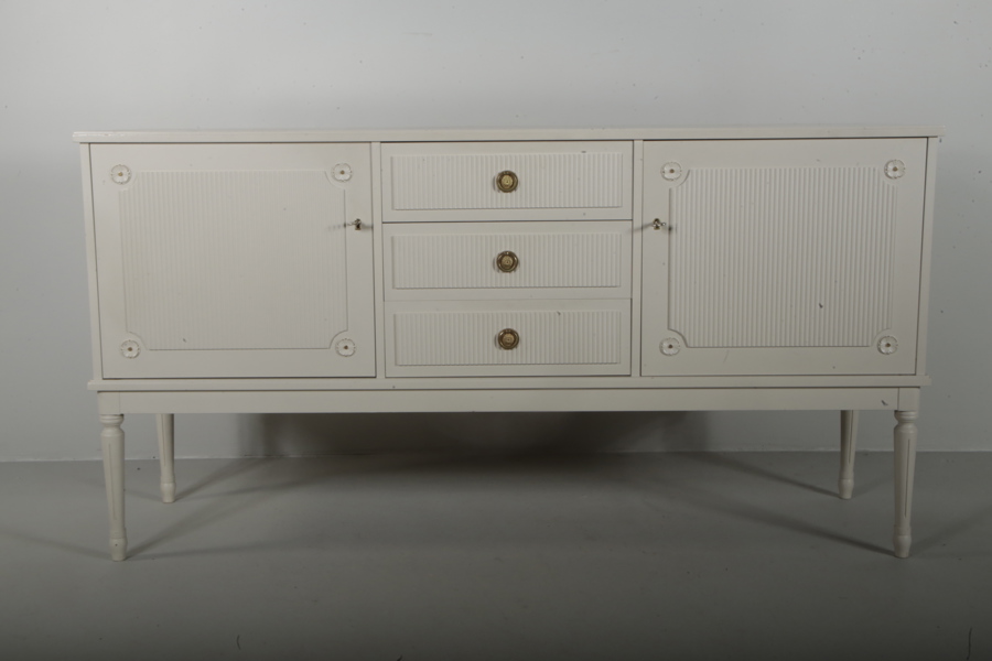 Sideboard, Gustaviansk-stil, 1900-tal