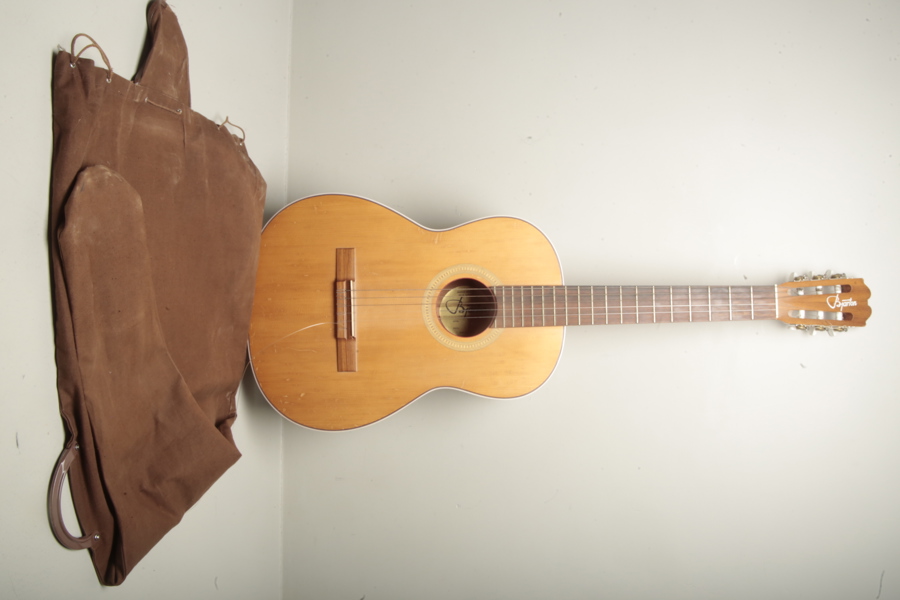 Bjärton- Akustiskt gitarr