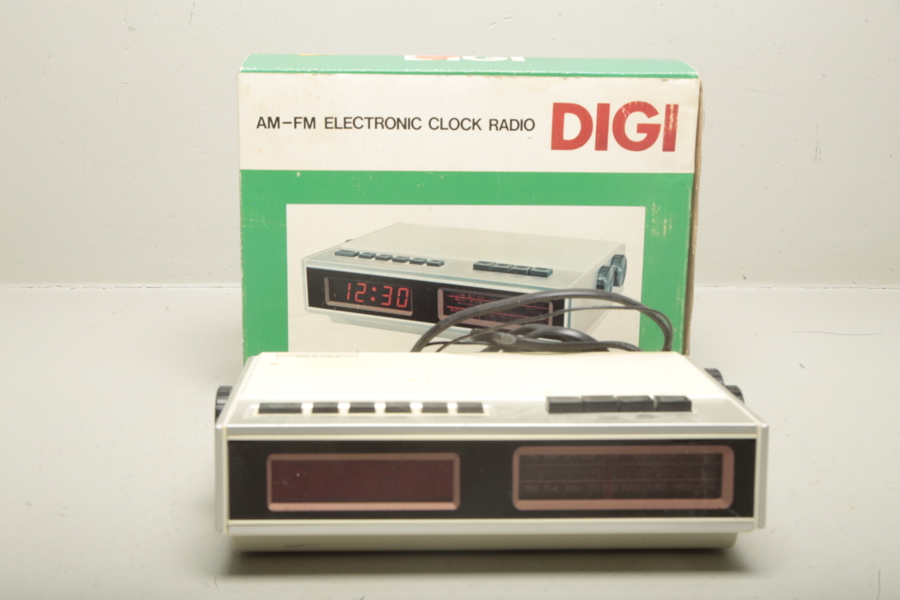 Klockradio- "DIGI"