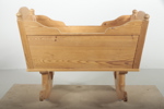 Vagga, 1800-tal, Design: Johan Hedberg, Hallen Kilafors 1982