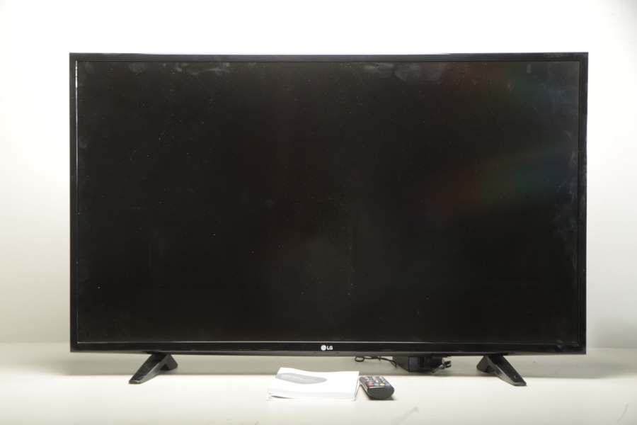 TV- "LG, 43tum"