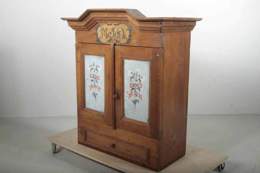 Hängskåp, 1700/1800-tal, Allmoge