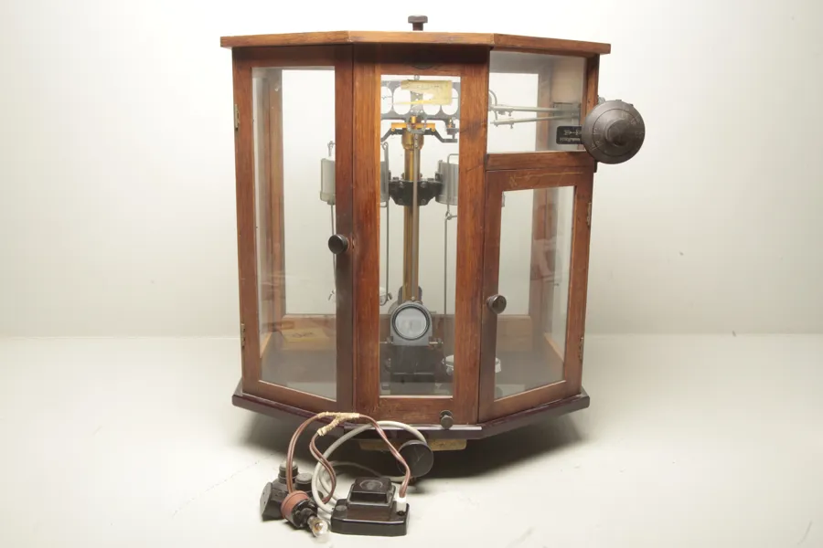 Laboratorievåg- "Sartorius- Werkee Göttingen", 1900-talets första hälft  