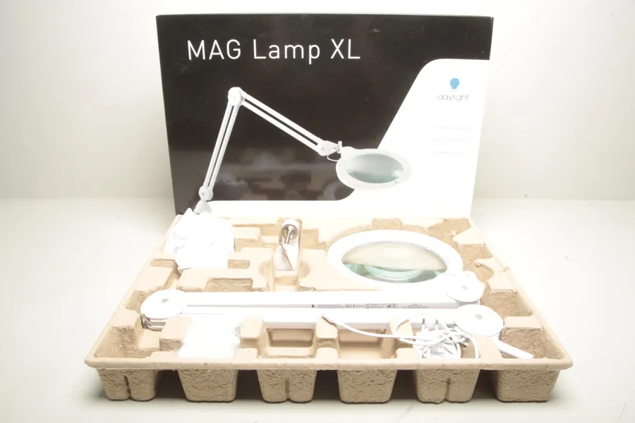 Skrivbordslampa- "MAG Lamp XL"