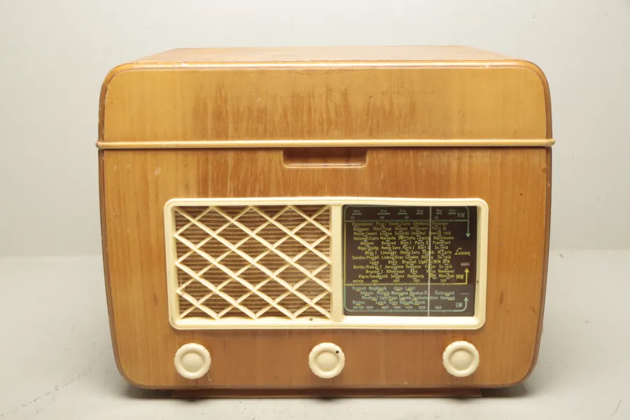 Luxor- Skivspelare/ Radio, 1940-tal 