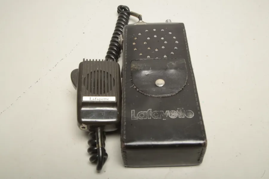 Walkie-Talkie, "Lafayette"