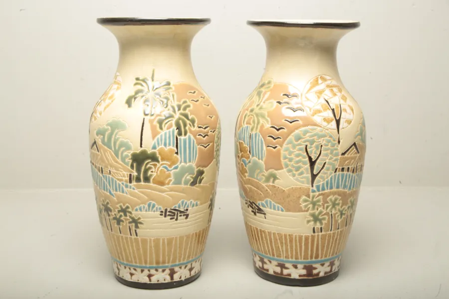 Vaser, 1-par, 1900-tal, Asien, Keramik  