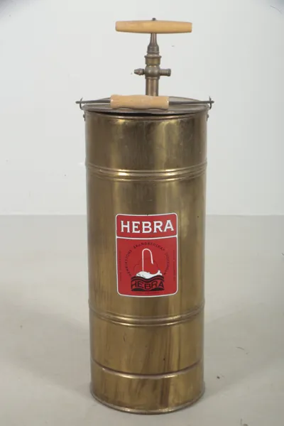 Hebra- Brandspruta, Mässing, 1900-tal