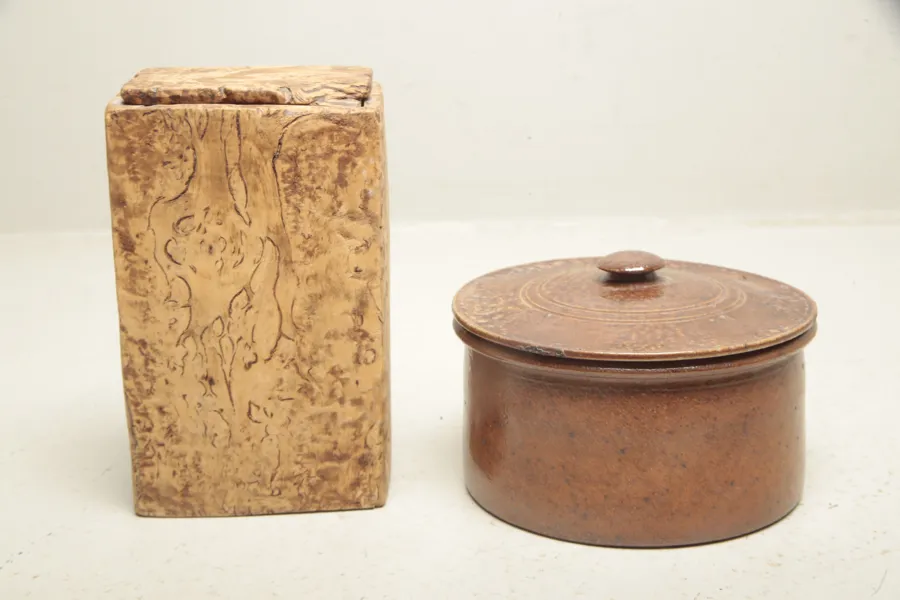 Raus- Keramikskål 1800/1900-tal & Ask i masurbjörk 
