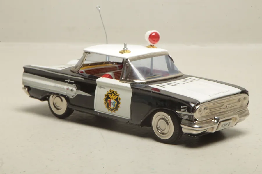 Plåtleksak- Polisbil, Chevrolet Impala, "Ichiko, Made in Japan", 1960-tal