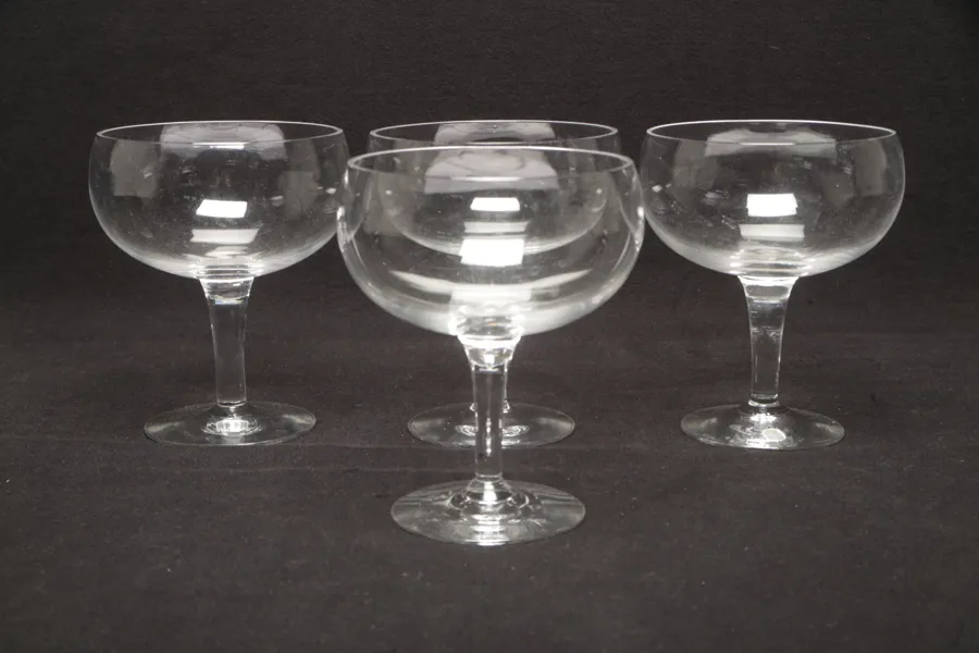 Glas/Skålar, 4st på fot