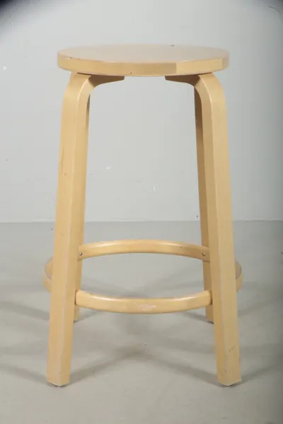 Barstol- "Artek"- Alvar Aalto, Modell N:o 64