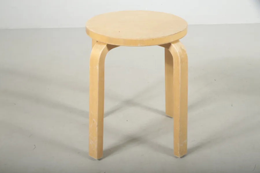 Pall, "Artek"- Alvar Aalto, N:o 60