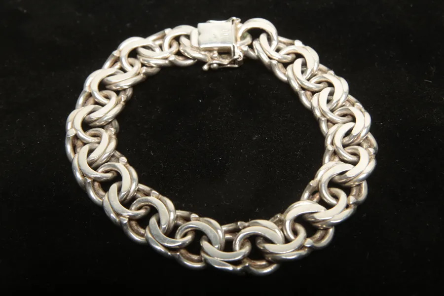 Armband i Silver