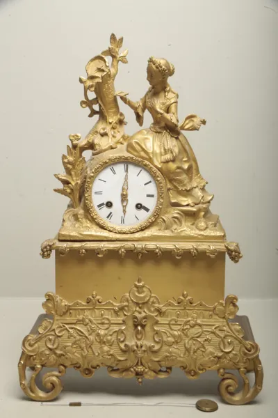 Bordspendyl, 1800-tal, Förgylld brons