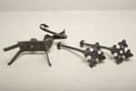 Ljusstake- Smidesarbete, 1900-tal & Smideskrokar, 1-par