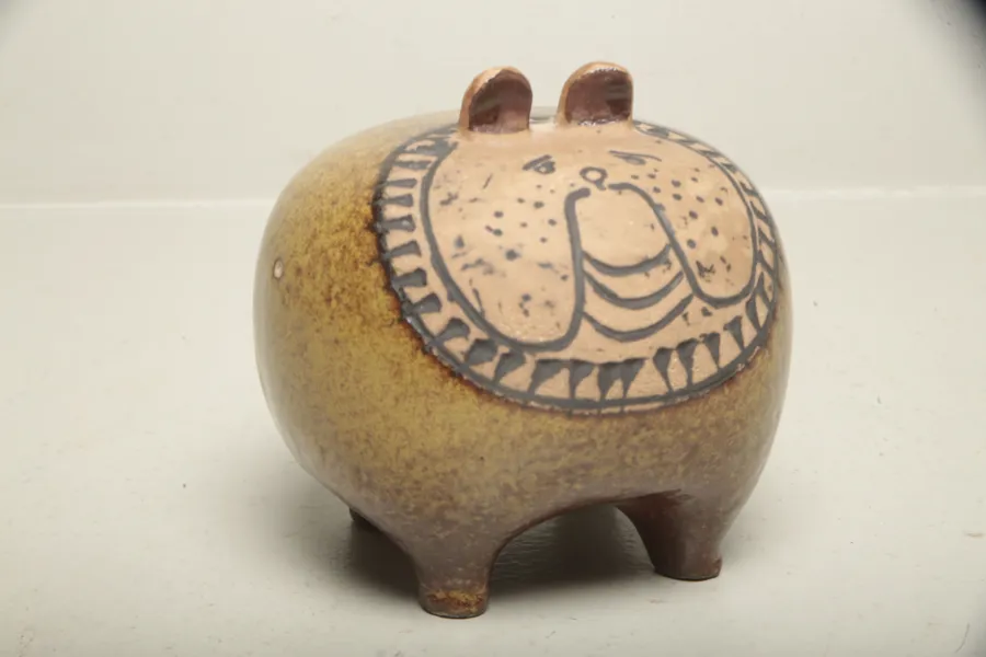 Lisa Larsson- Gustavsberg, Skulptur "Bulldog" ur serien: "Stora Zoo"