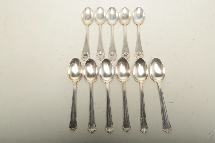Silverskedar, 11st med olika mönster
