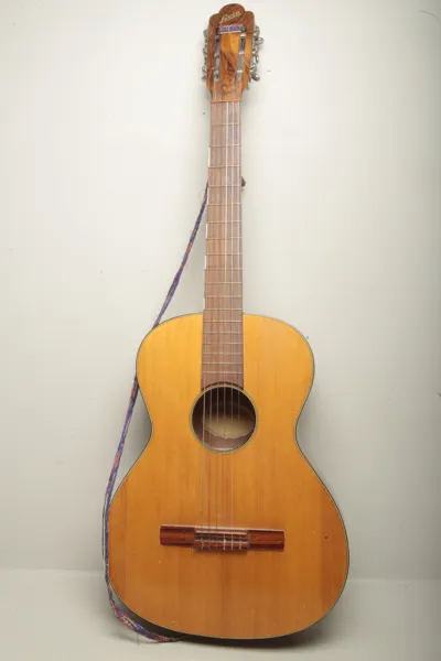 Akustisk gitarr- "Levin"