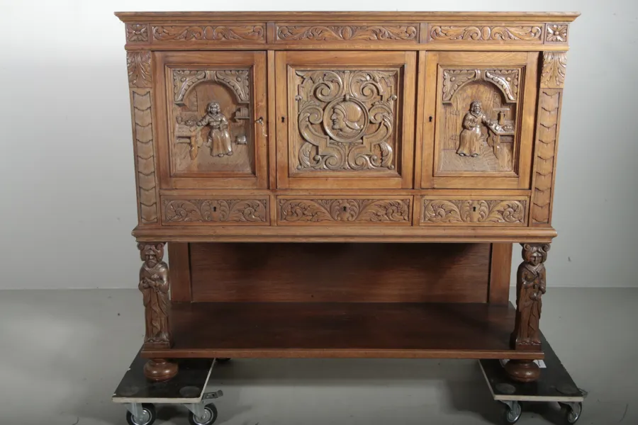 Skåp, Barock-stil, 1900-tal 