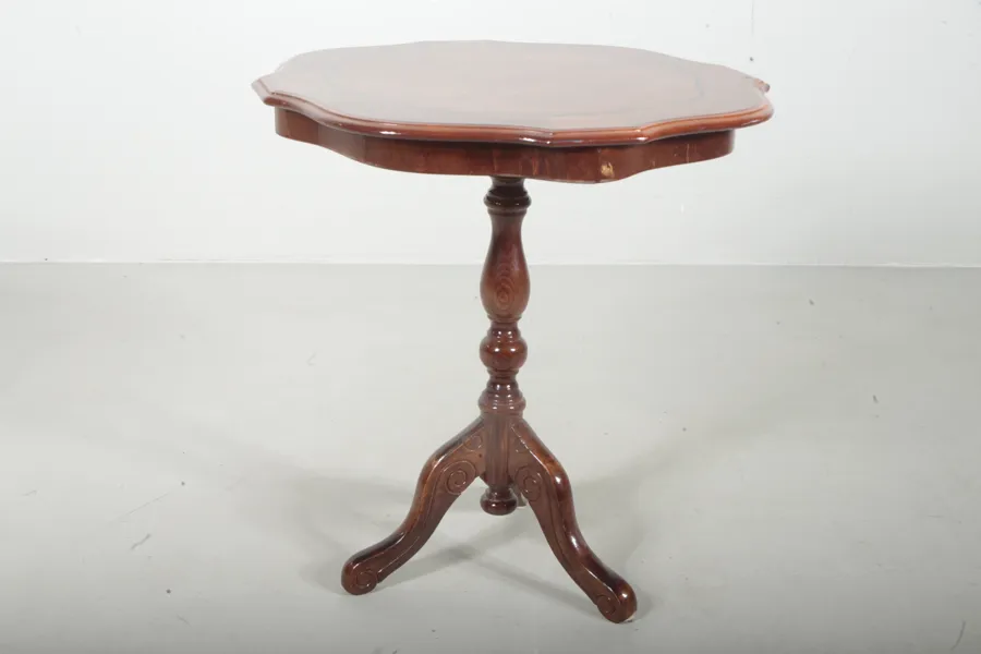 Sidobord, 1900/2000-tal 
