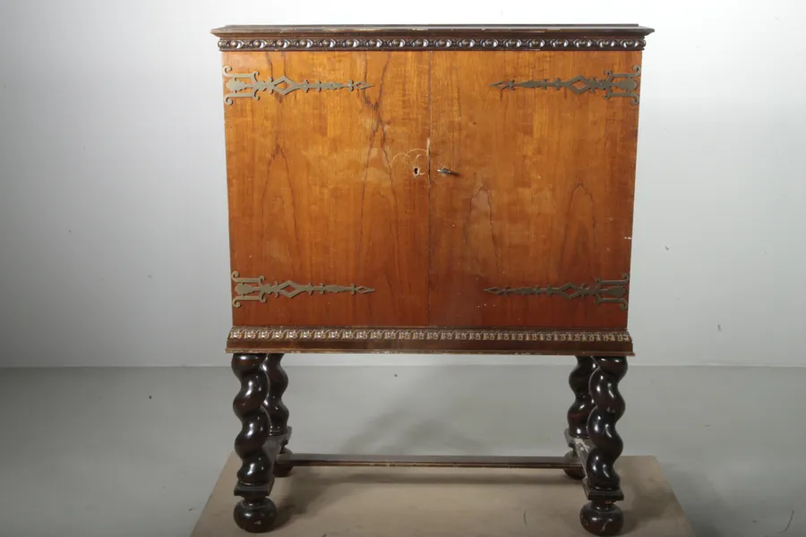 Barskåp, Barock-stil, 1930/1940-tal