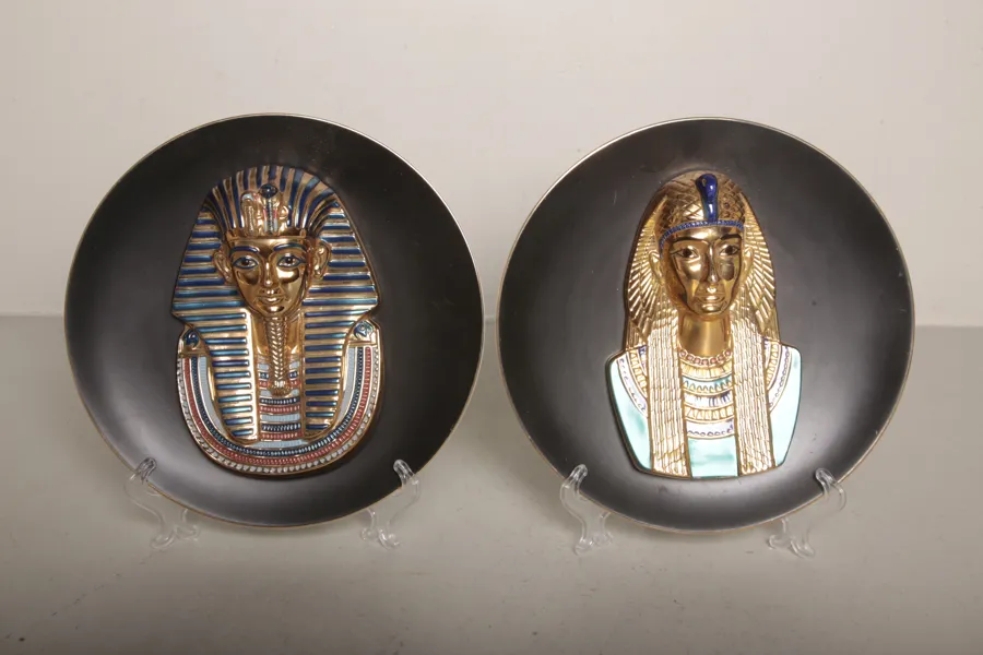 Tallrikar, 2st, "Cleopatra" & "The Golden Mask Of Tutankhamun"