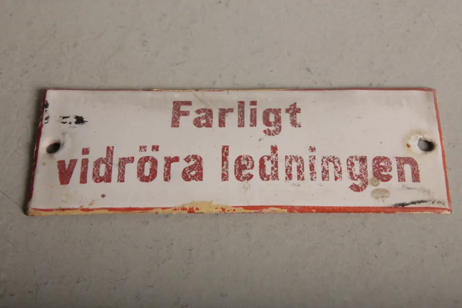 Emaljskylt, Med text