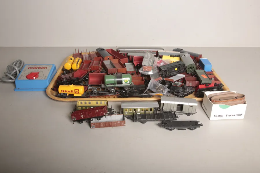 Märklin- Tillbehör, Vagnar m.m.