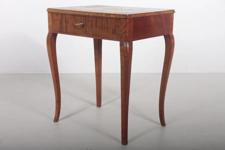 Sidobord, Rokoko-stil, 1900-tal