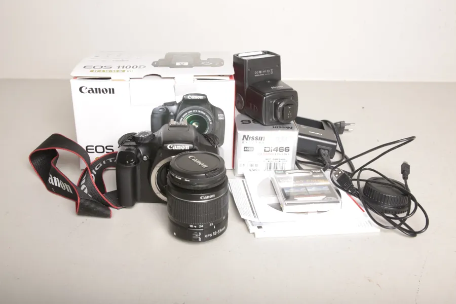 Kamera- "Canon EOS 1100D", Blixt- "Nissin Di466"