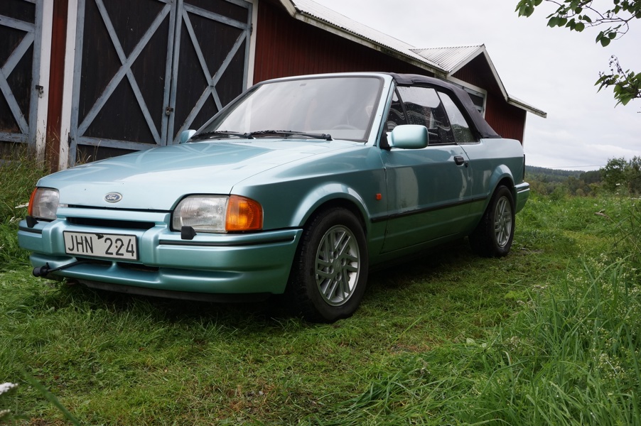 Ford Escort 1:6 XR3i cab, årsmodell 1989