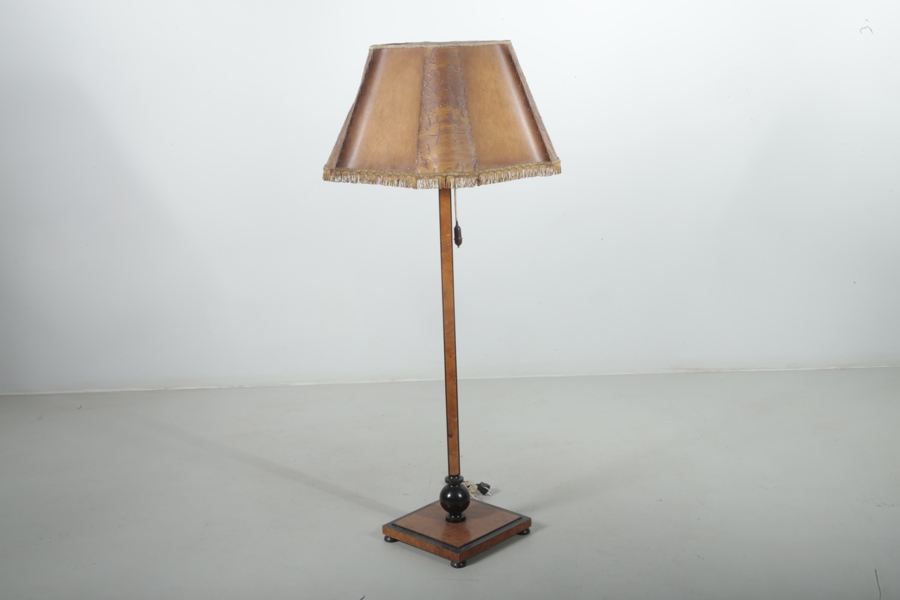 Golvlampa 1930-1940 tal