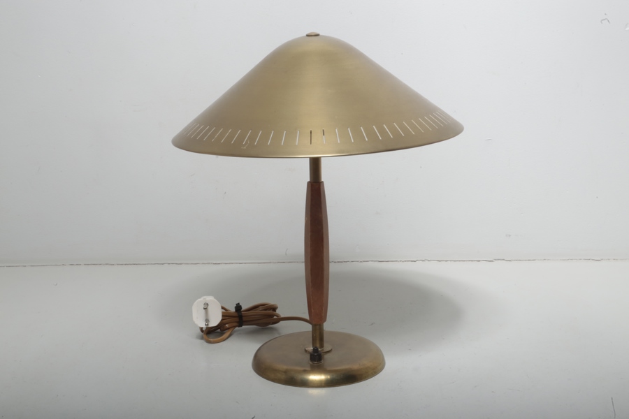 Harald Notini 1879-1959, bordslampa modell "15296" Arvid Böhlmarks lampfabrik, 1940-1950 tal