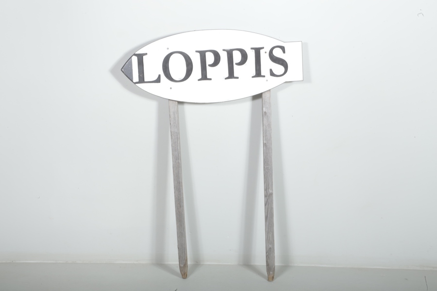 Skylt "Loppis"