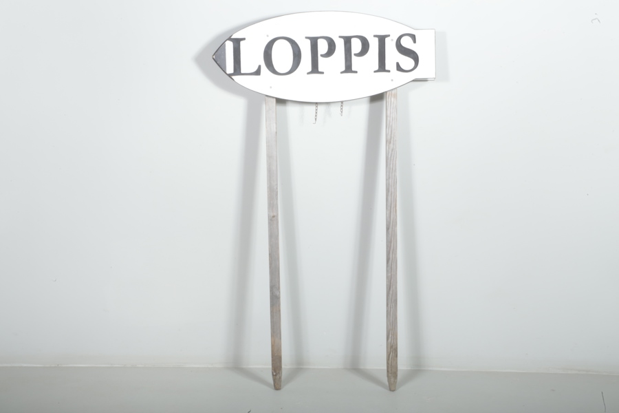 Skylt "Loppis" dubbelsidig