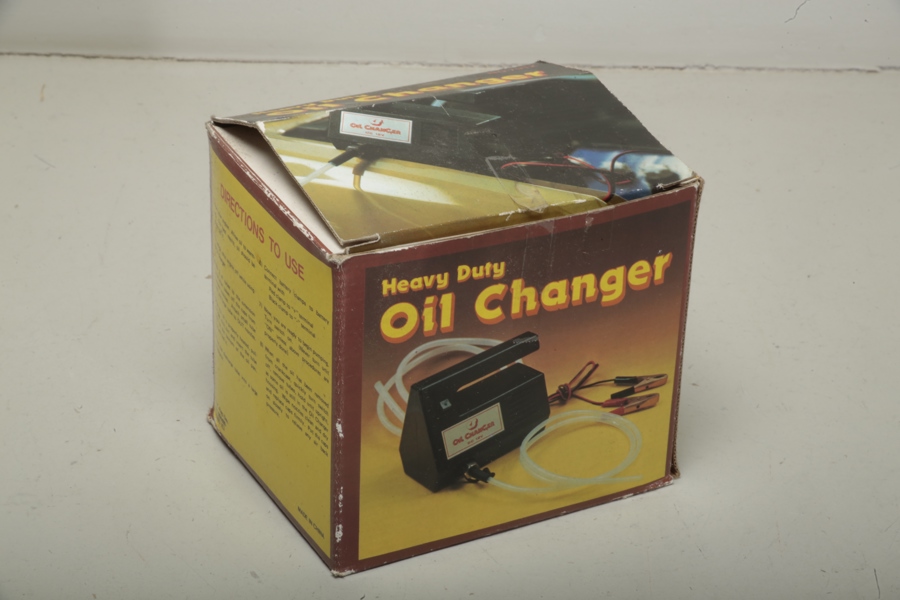 Heavy duty oil changer