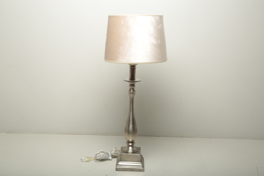 Bordslampa-fönsterlampa metall, Hallbergs, modern_7204a_8dc42a68ad0c2c0_lg.jpeg