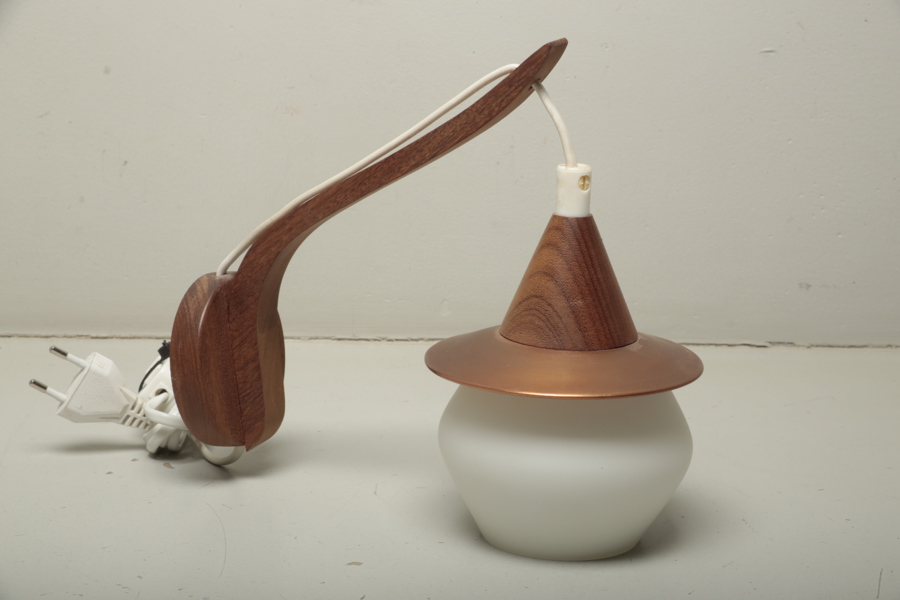 Vägglampa teak, 1950-1960 tal