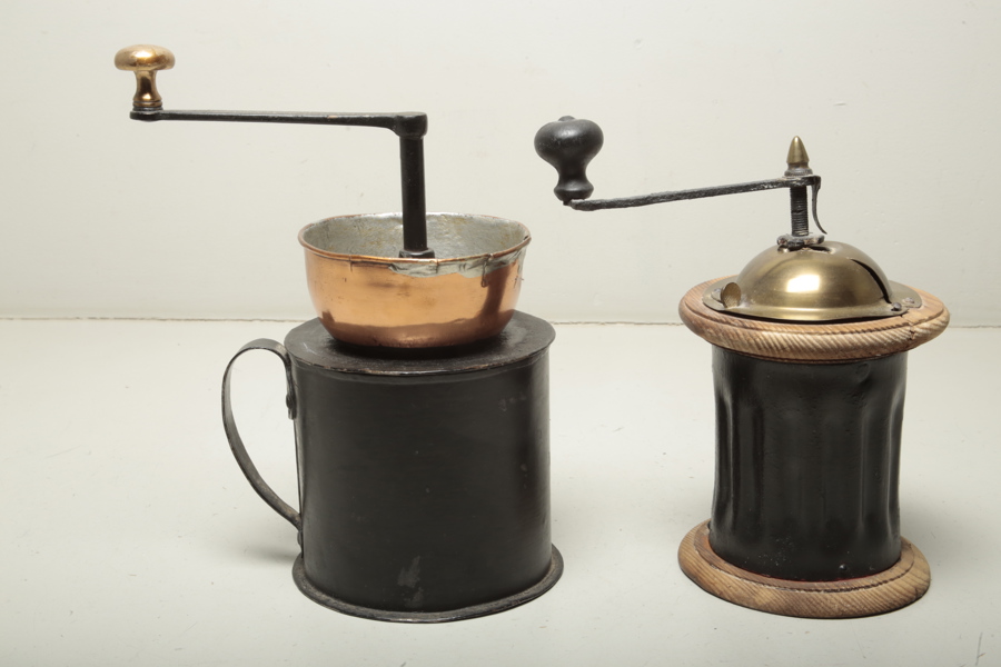 Kaffekvarnar, 2 stycken, 1800-1900 tal